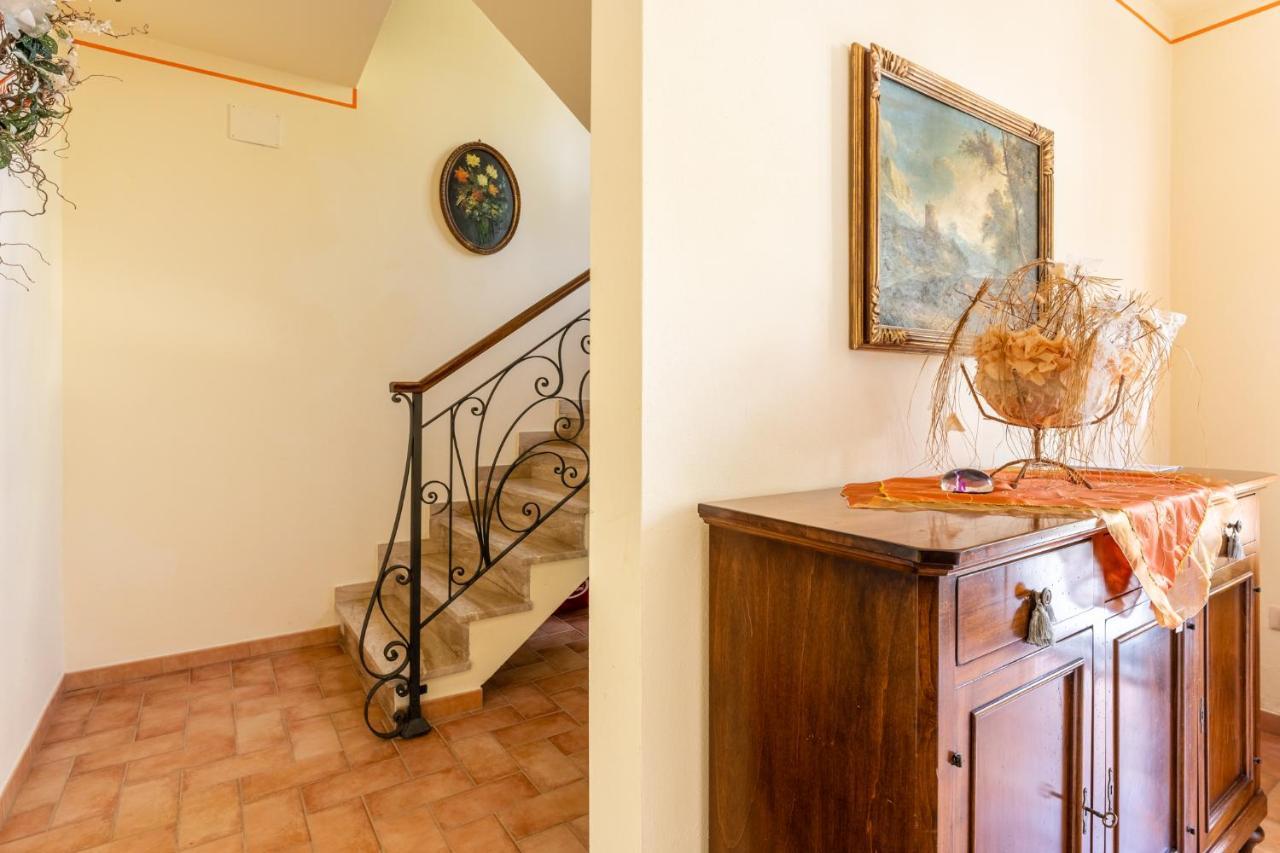 Casolare Dei Fiori - Mughetto Villa Монтекарло Екстериор снимка